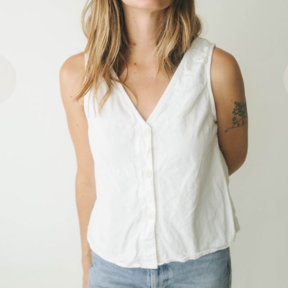 Esby Apparel reversible Lola sleeveless top medium